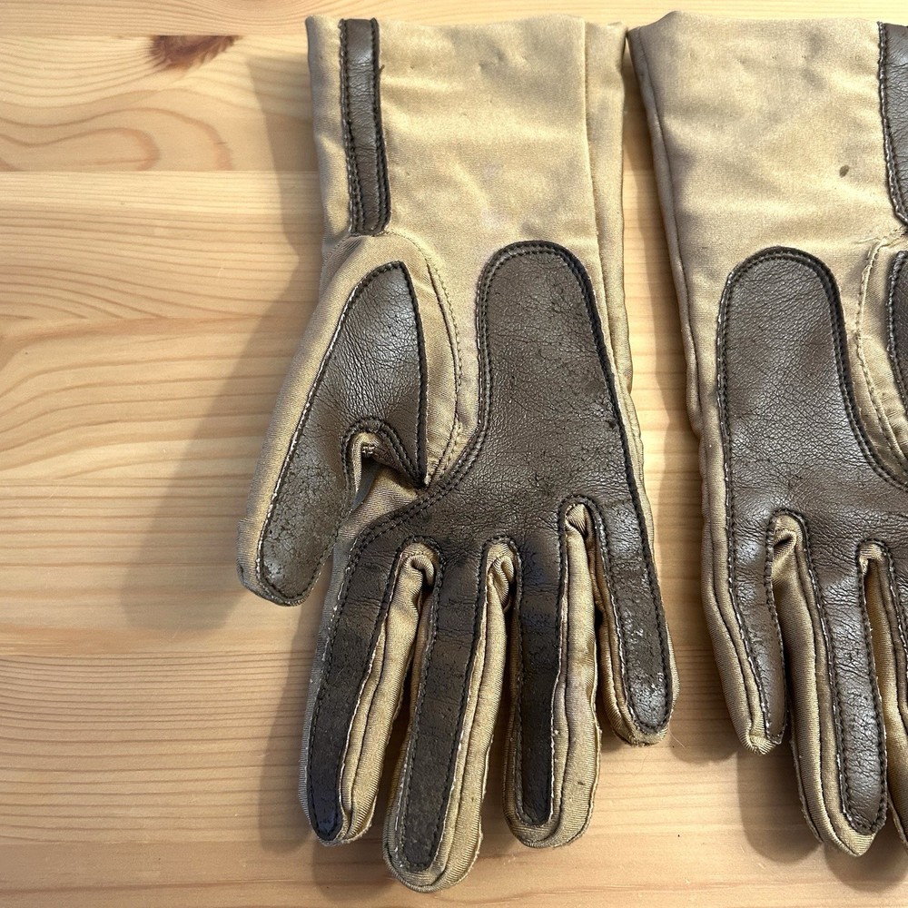 Isotonor Beige Gloves Nylon Polyester Size Small - Medium WARM INSIDE