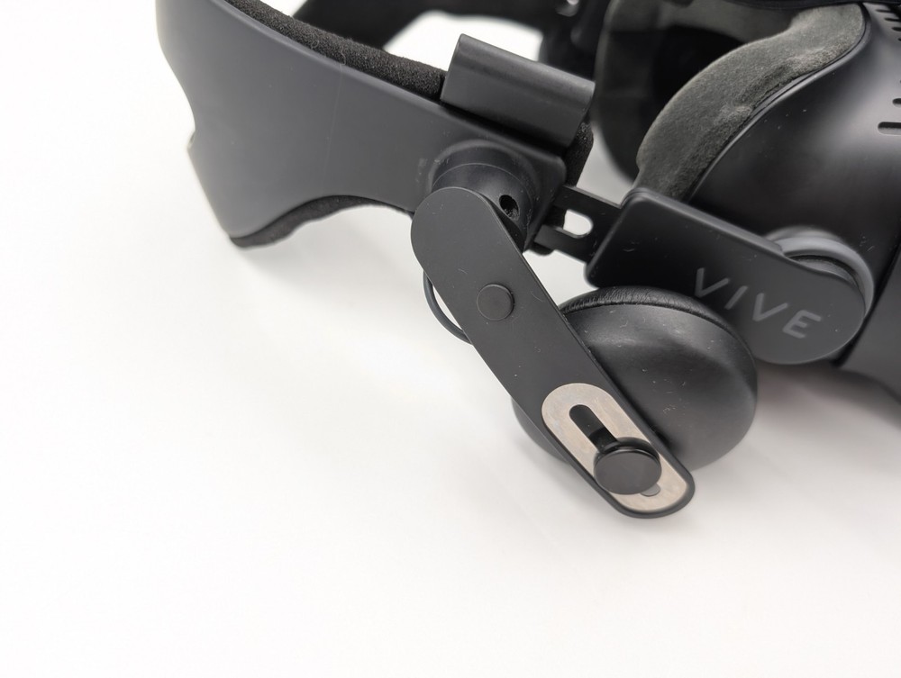 HTC Vive Virtual Reality Replacement Headset Only (260094)