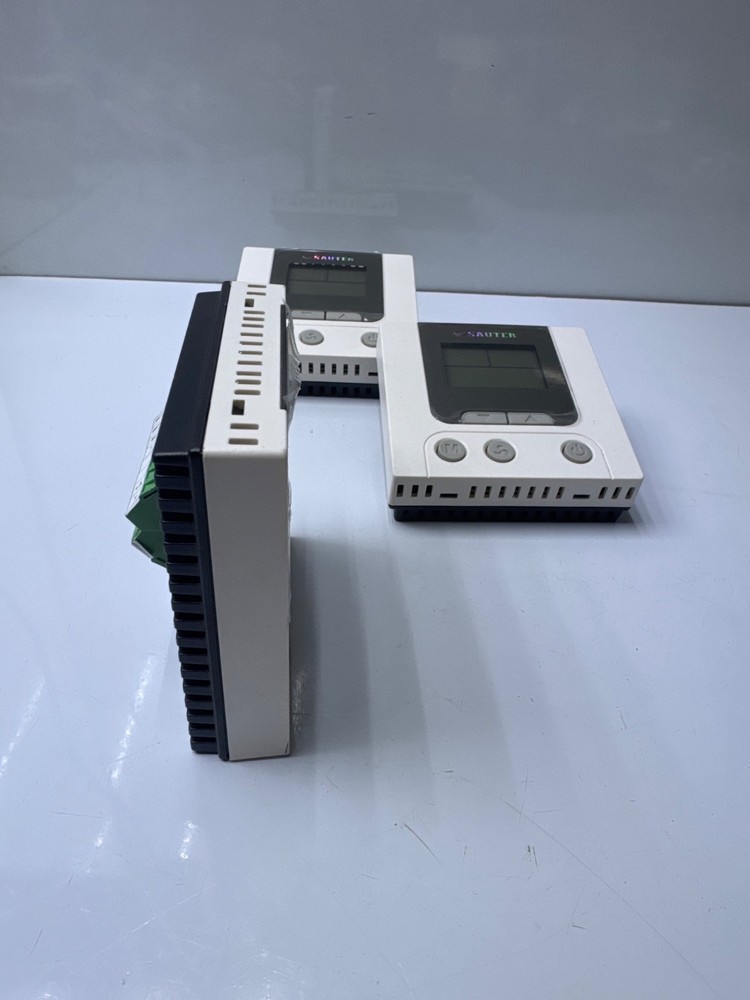 LOT 3 PCs Sauter STR8102D Temp Controller (without box)