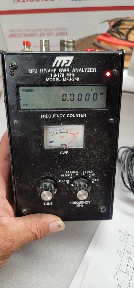MFJ 249 HF VHF SWR ANALYZER