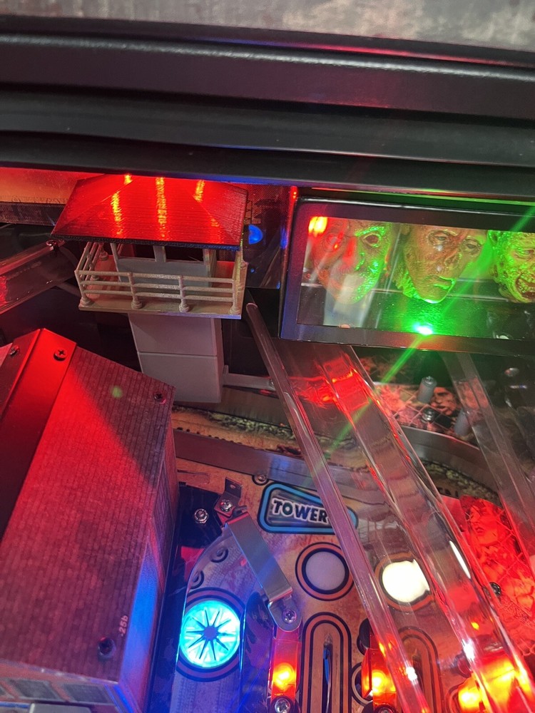 Stern Walking Dead Limited Edition Pinball Machine