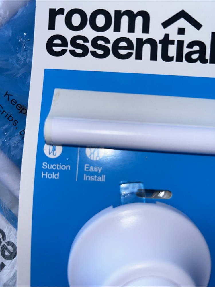 Room Essentials Squeegee with Suction Hold - White G