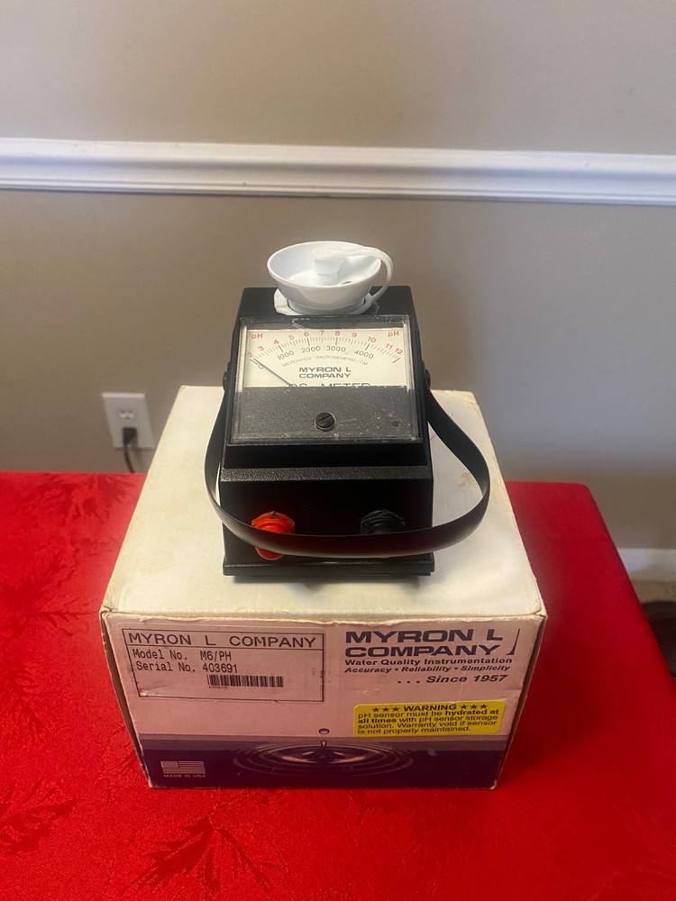 Myron L Company ph conductivity meter Model M6/pH