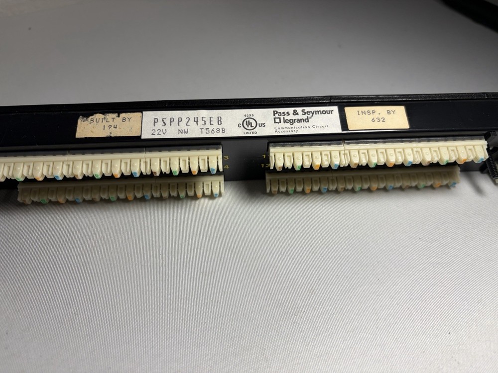 Legrand Pass & Seymour PSPP245EB 24 Port CAT5 Patch Panel 1U Rack