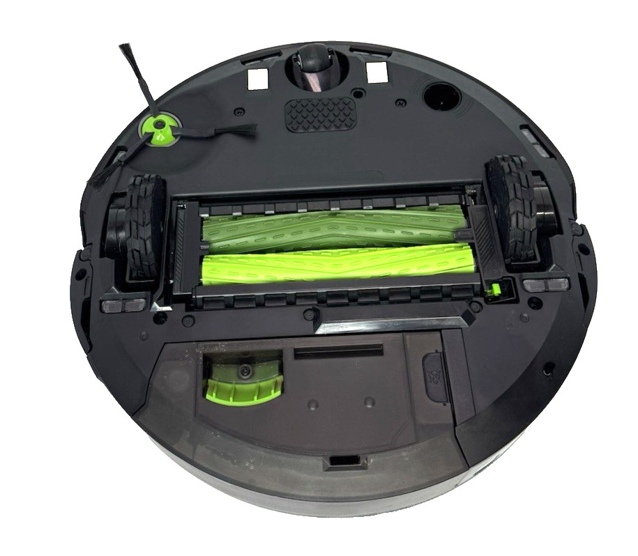 iRobot Roomba j7+ Robot Vacuum w/ Clean Base Auto Empty Dock – Tested