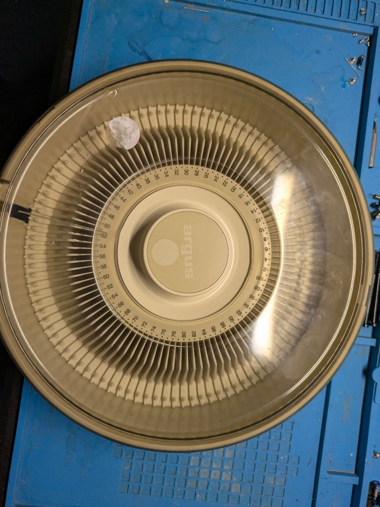 Vintage Argus Roundabout 910 Slide Projector With Tray - Untested