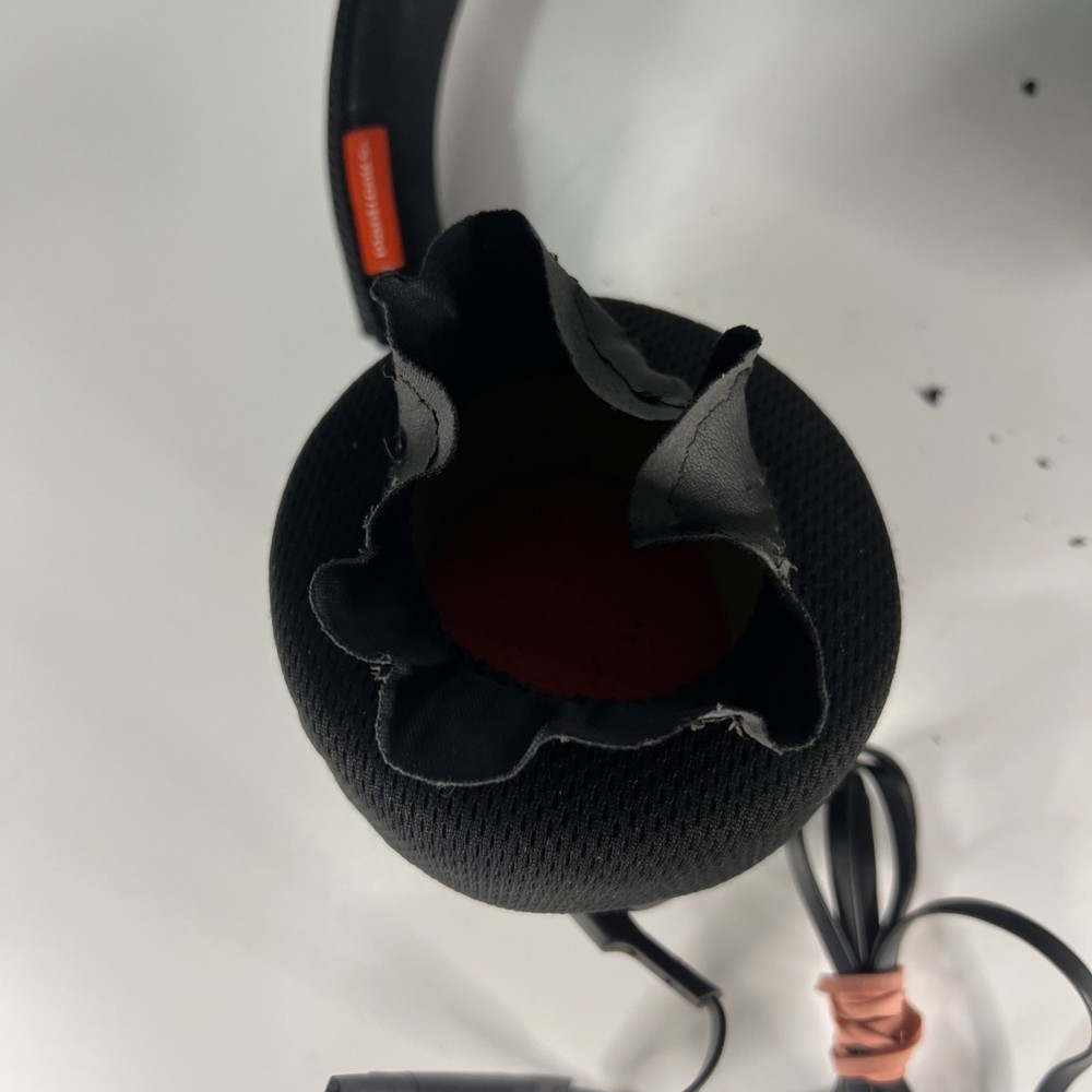 Plantronics RIG A5 Wired Gaming Headset. Worn Ear Cup On One Side