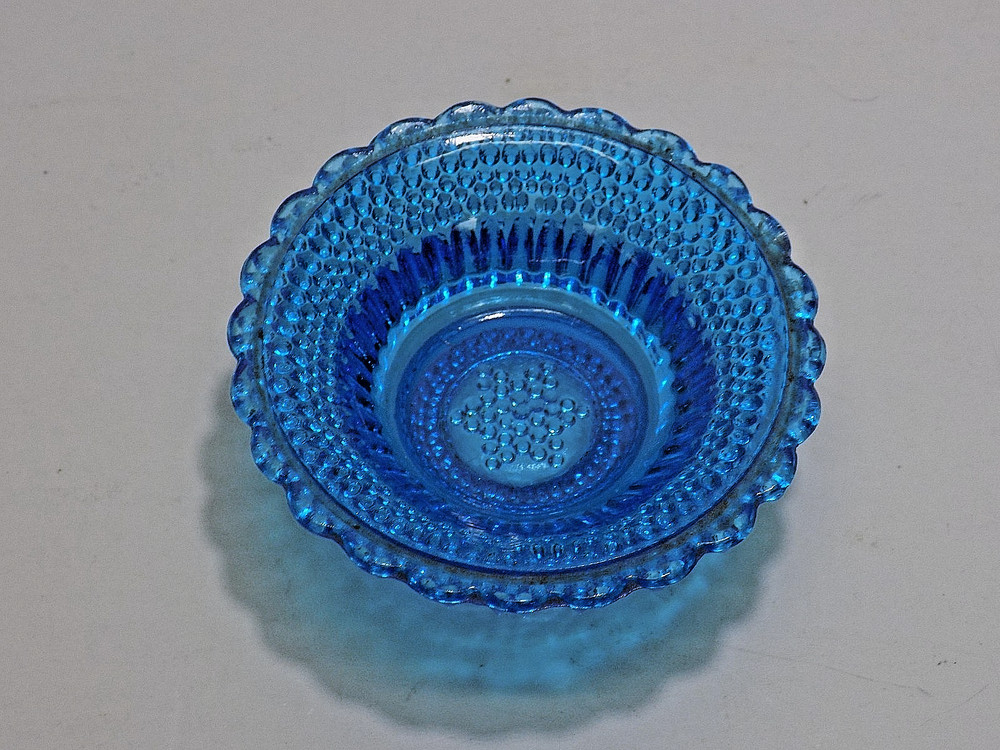 Boyd Glass Blue Star & Dewdrop Open Salt Cellar