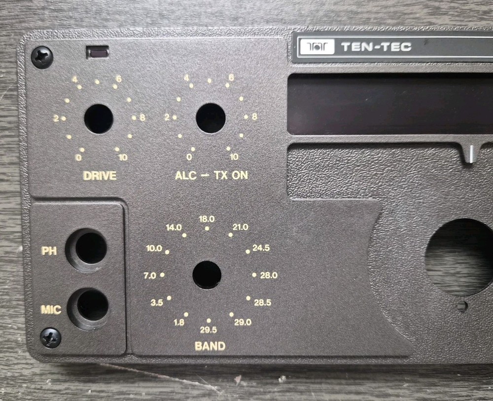 Ten Tec Delta 580 Front Panel