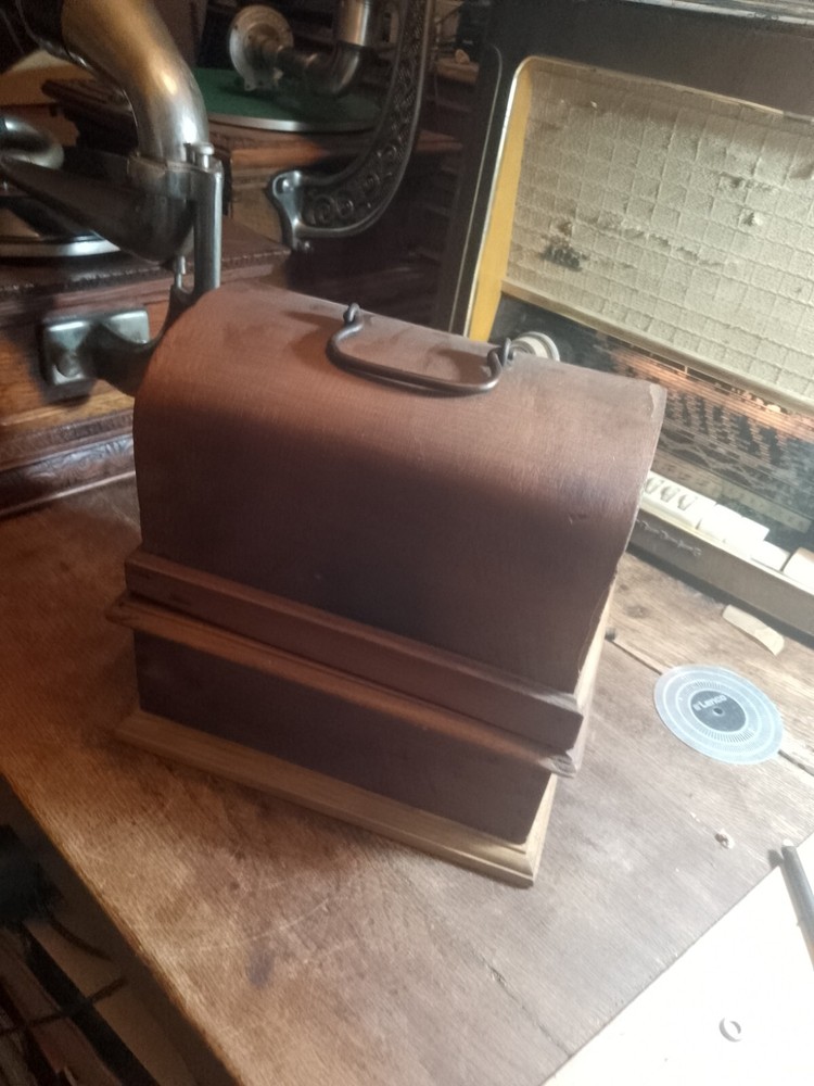 PATHE PHONOGRAPH