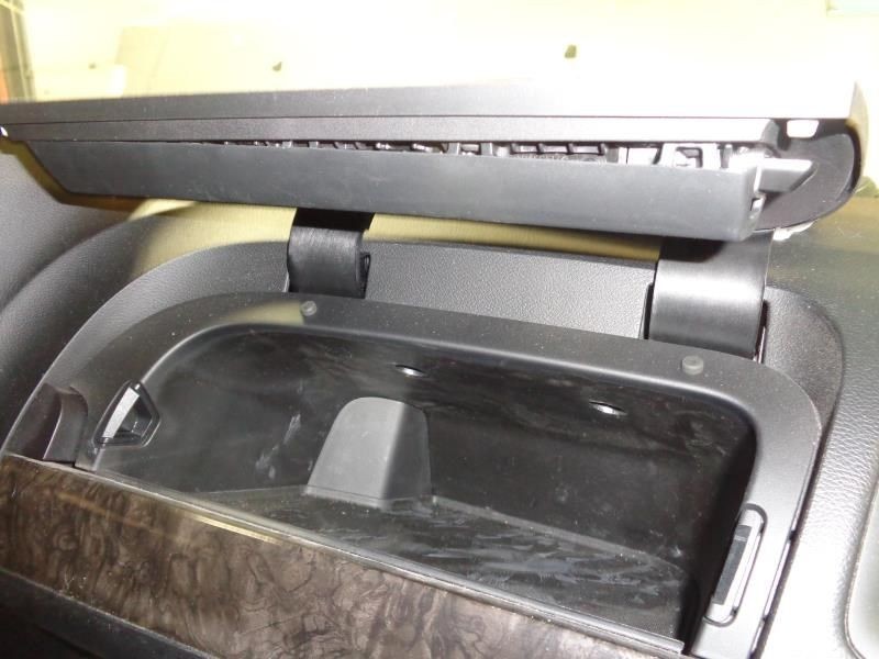 2011 CARAVAN Glove Box 921323