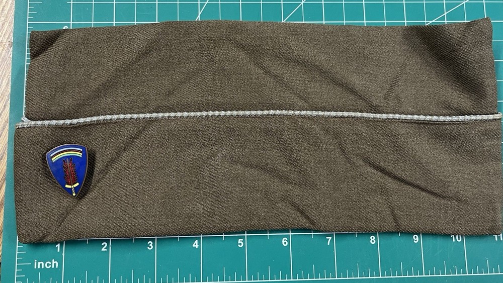 WWII / Post War US Army Overseas Cap w/ German Made US Army Europe DI DUI Crest