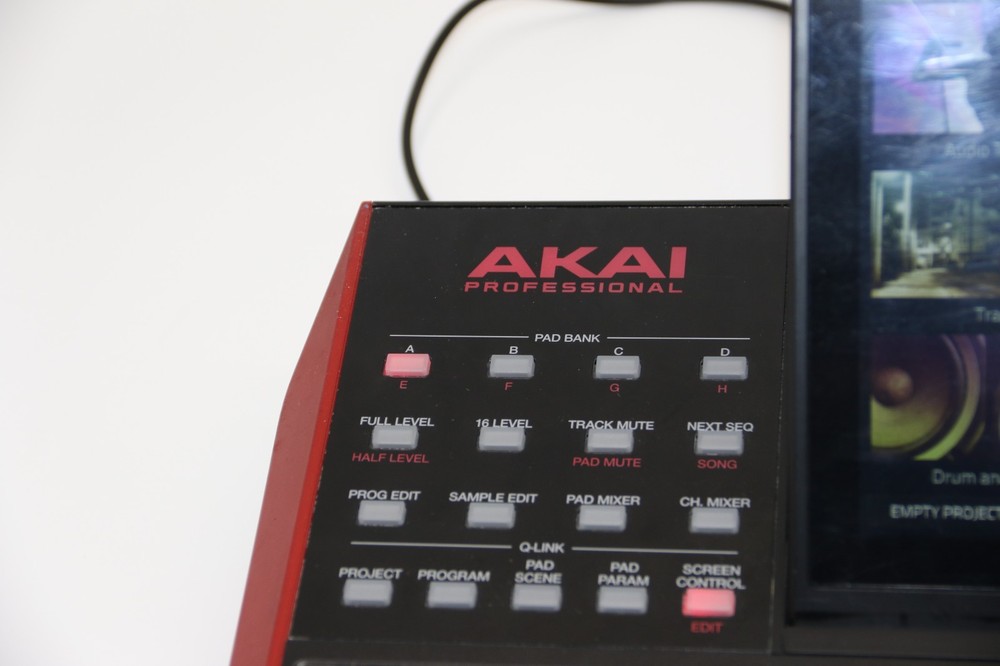 Akai Professional MPC-X Standalone Sampler and Sequencer