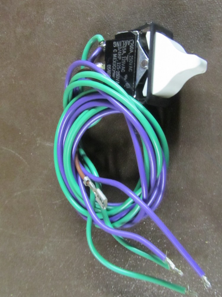 NEW WHELEN Switch 3 Position MODEL PC5 01-0210348-00