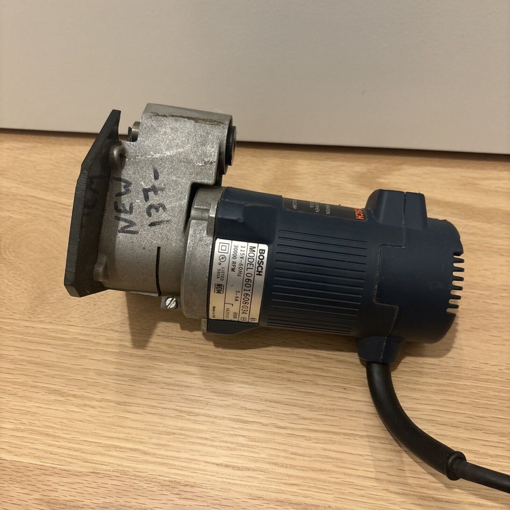 Bosch Offset Laminate Trimmer Model #1609 Tested & Works