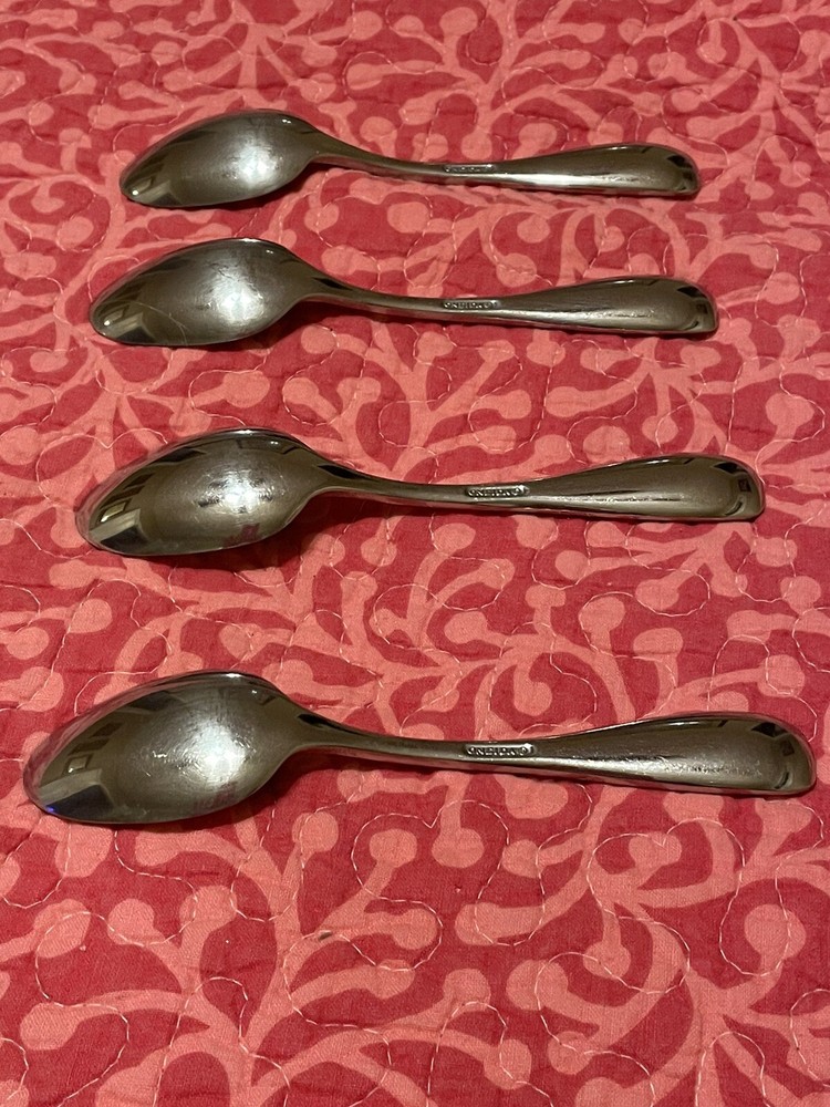 4 Oneida VOSS Stainless Concave Glossy Teaspoons 6 1/4”