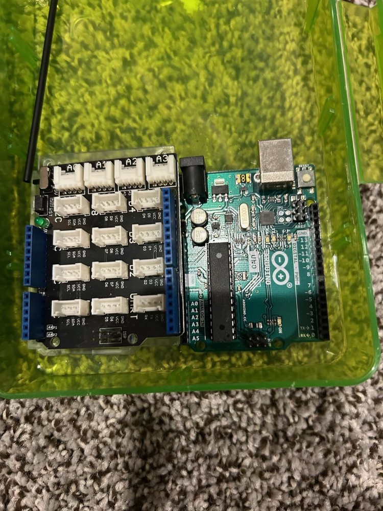 Grove Starter Kit rapid prototyping, STEM education, and learning Arduino coding