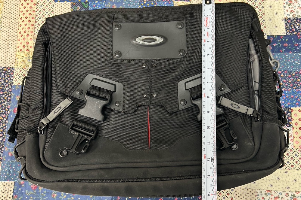 Oakley computer bag 2.0 Black Messenger Tactical Pack w/ Strap Pockets