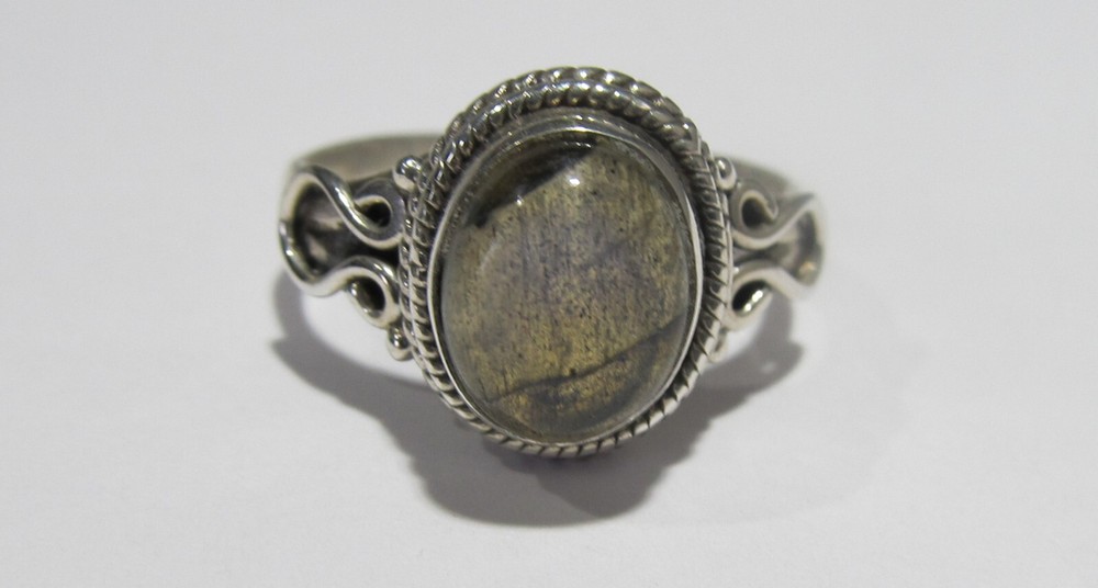 925 Silver Rope Bezel Oval Blue Flash Ring Size 6