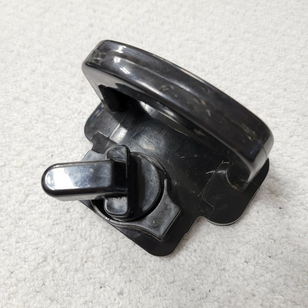 ORIGINAL - LOCKING LATCH SIDE HANDLE Crock-Pot Slow Cooker MODEL # SCCPVL400-S