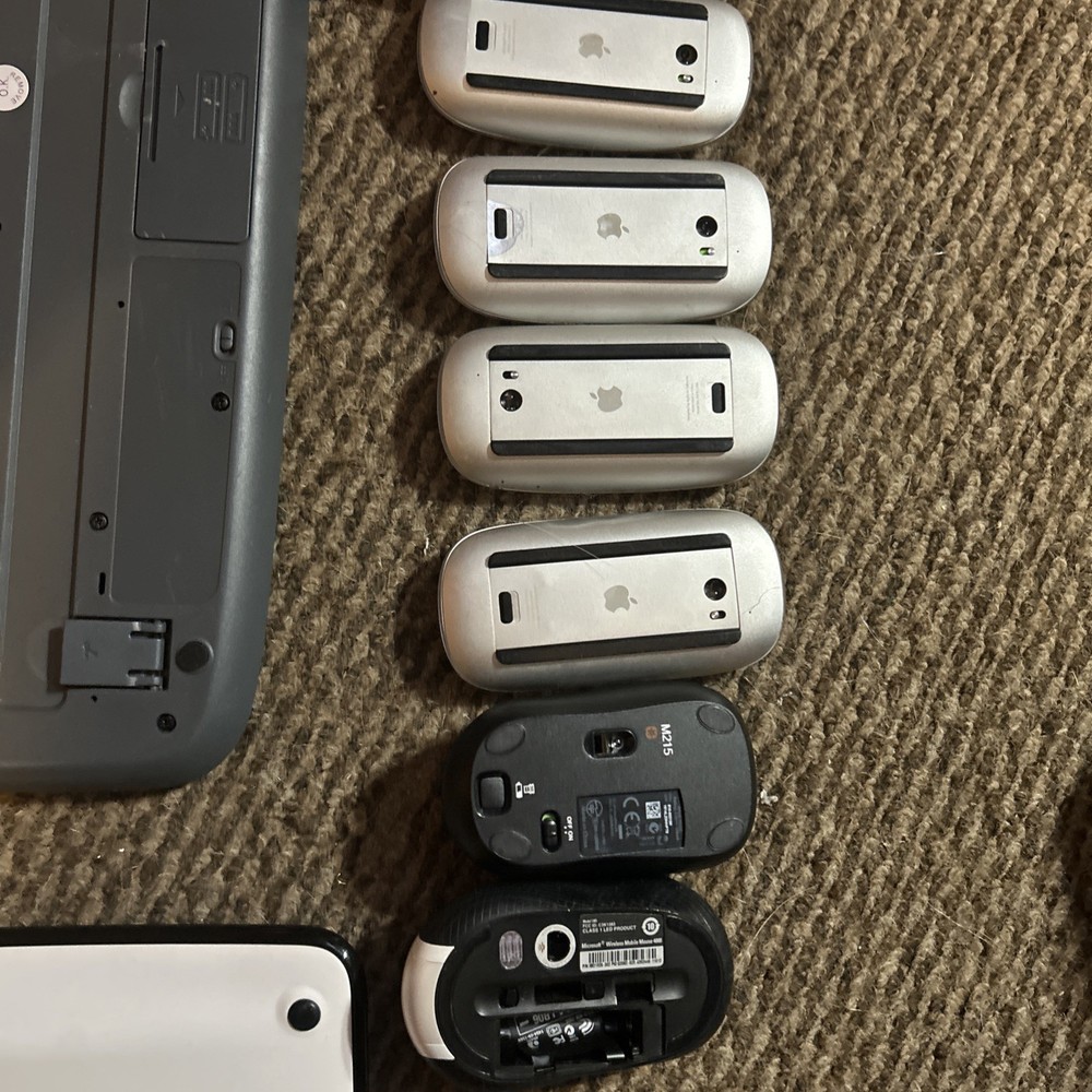 LOT 5 Apple Mouse 4 different mouse and 3 keyboards