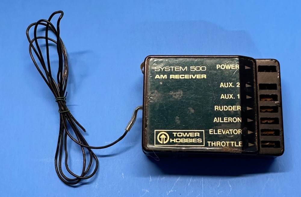 Tower Hobbies System 500 AM Receiver with CH # 12 Crystal