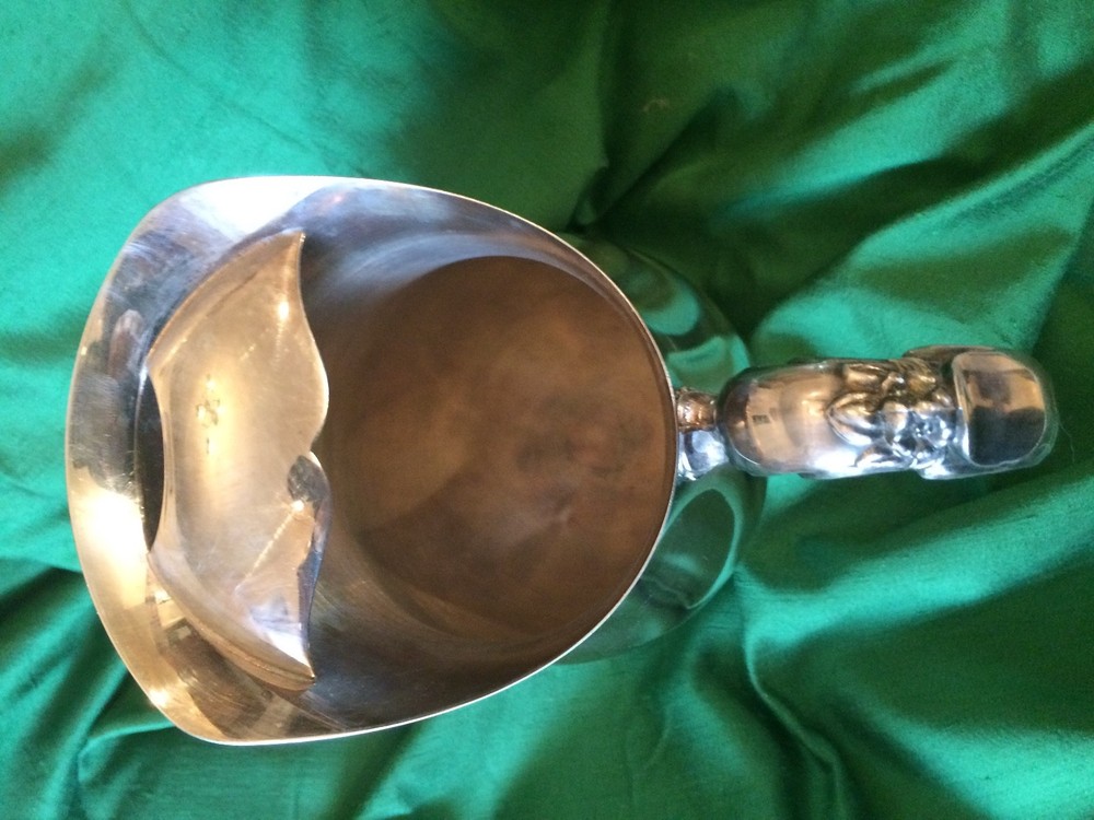 Vintage Oneida Pitcher Silverplated Beverage Water 64oz