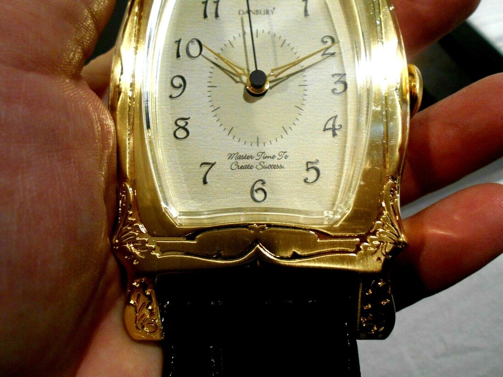 Things Remembered Watchband Clock NIB