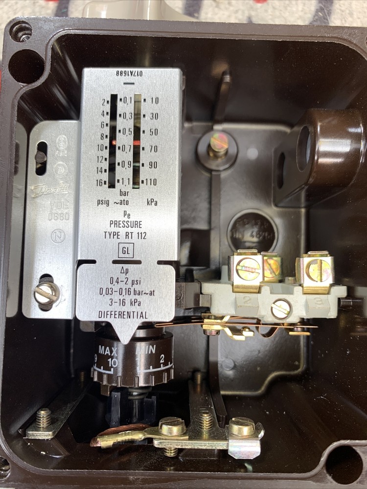 Danfoss Differential Pressure Switch RT 112 Rt112 17-5191