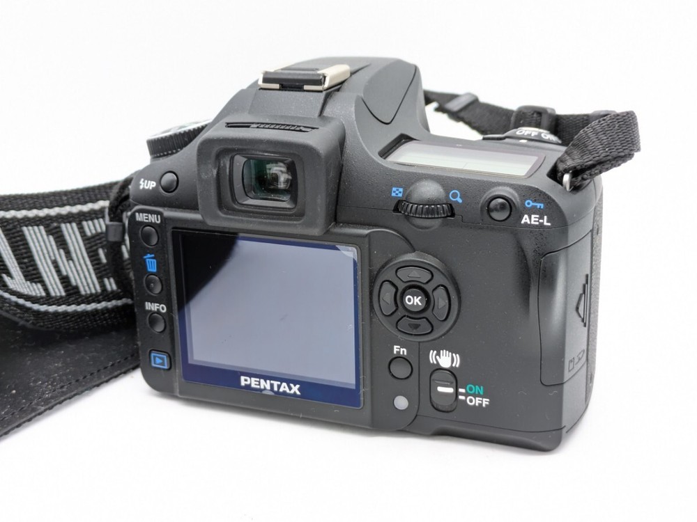 Fully functionalPEN K100 Digital SLR Camera