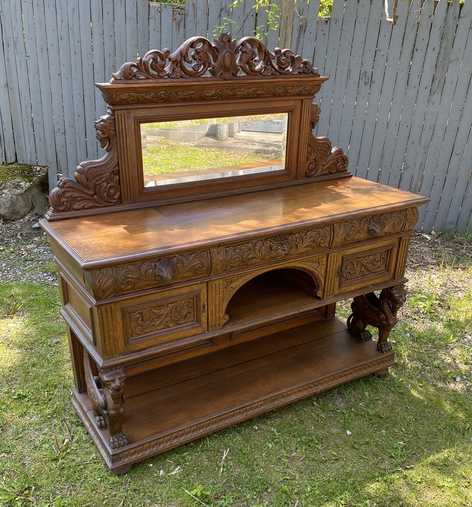 R.J. HORNER WINGED GRIFFIN OAK SERVER