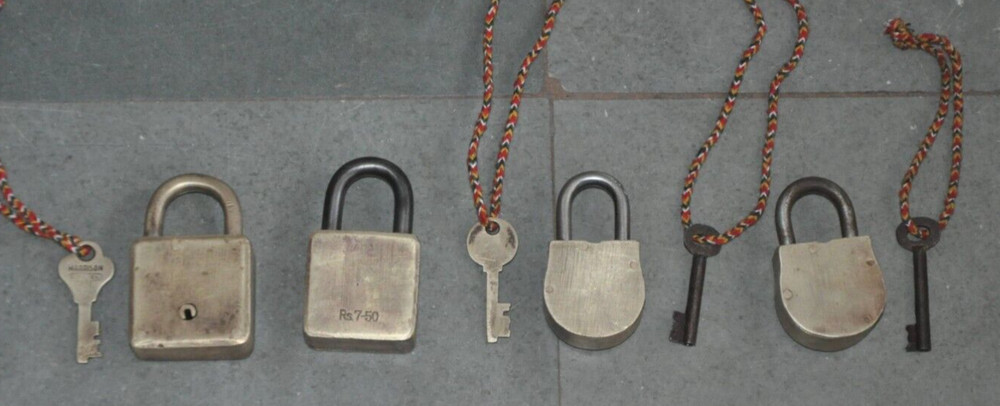 4 Pc Vintage Brass Handcrafted Small Fine Quality Different Padlocks