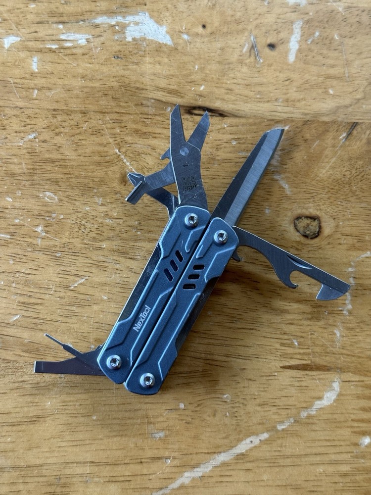 NexTool Mini Sailor Multi Tool Blue Essential Tools w/Blue Aluminum Handles Used