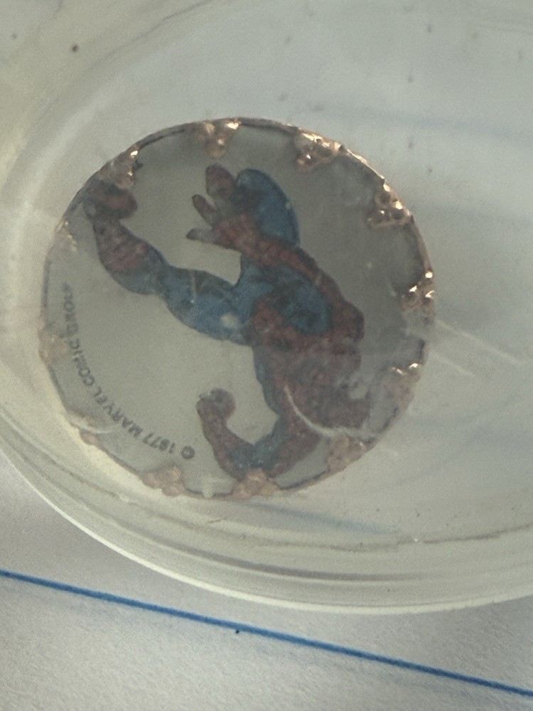 1977 Spiderman Marvel Comics Gumball Machine Ring Plastic Dome Case Spider-man