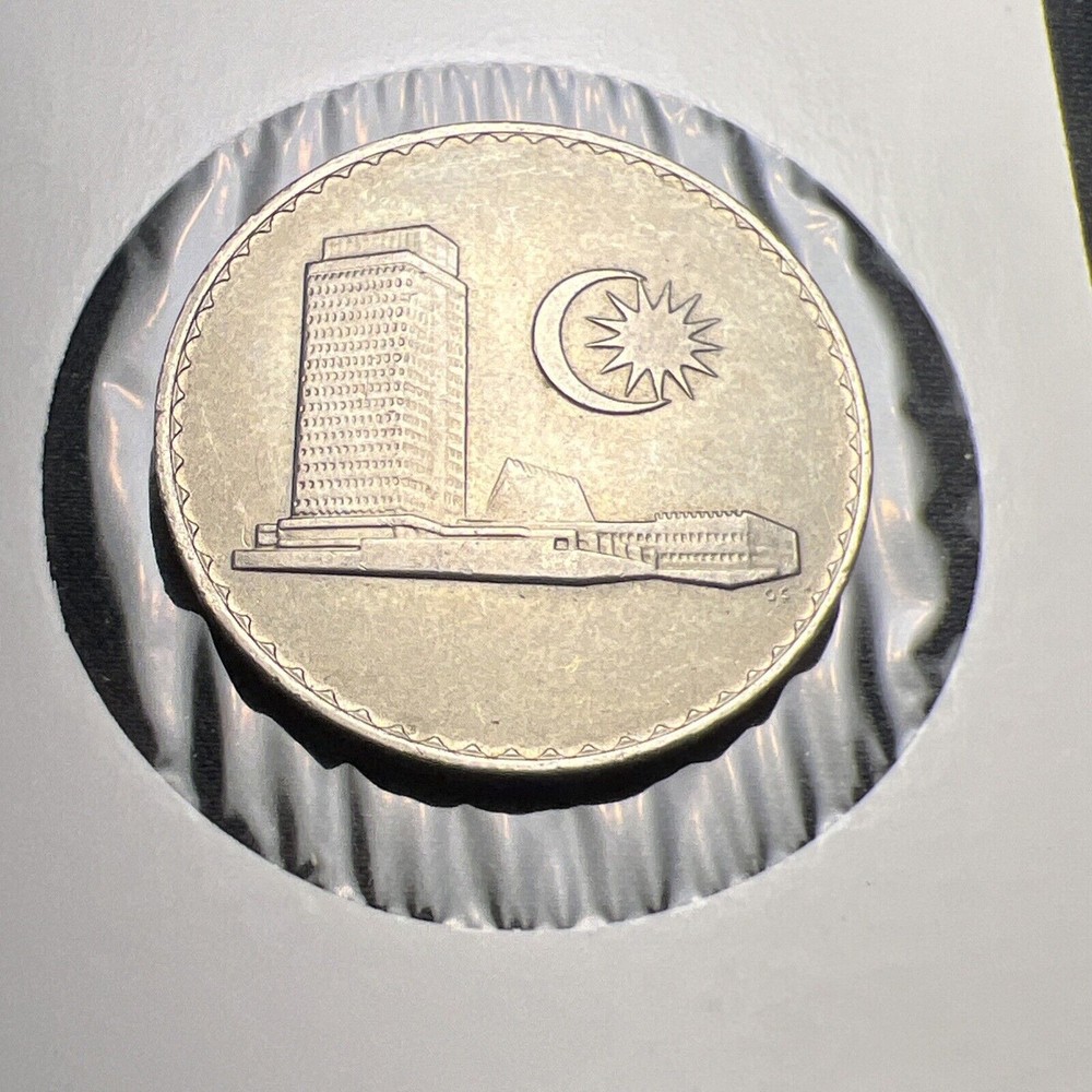 1981 Malaysia 50 Sen X2182