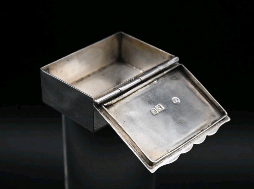 Antique Solid Silver Trinket Pill Ring Box William Comyns Mark C1901 Victorian