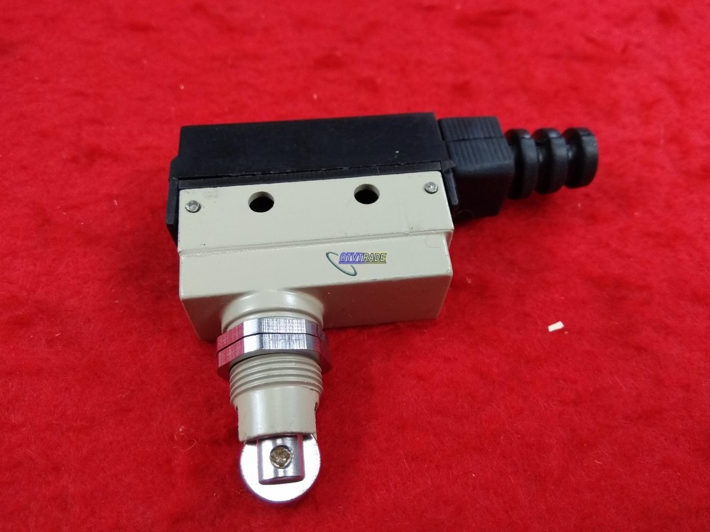 ONE Omron SHL-Q2255 Limit Switch New