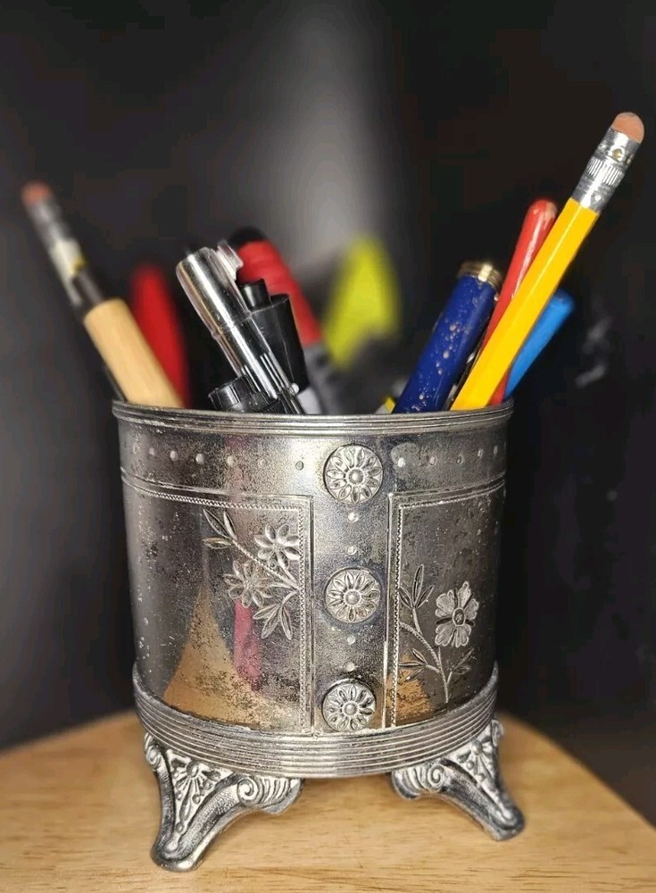 Lovely Vintage Ornate Solid QUAD SILVER Pen Desk Caddy