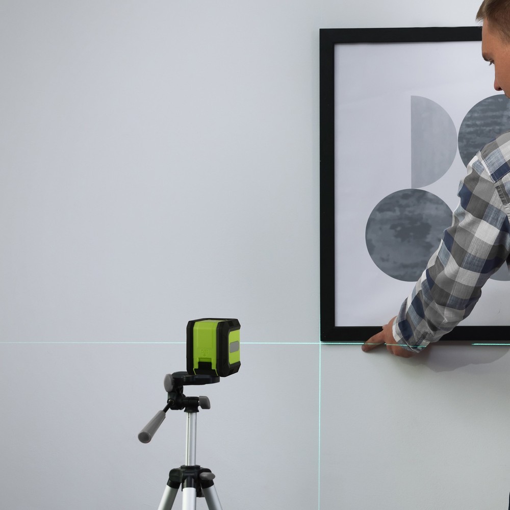 Laser Level 98ft Digital Level Tool Self Leveling Green Laser Leveler Tool