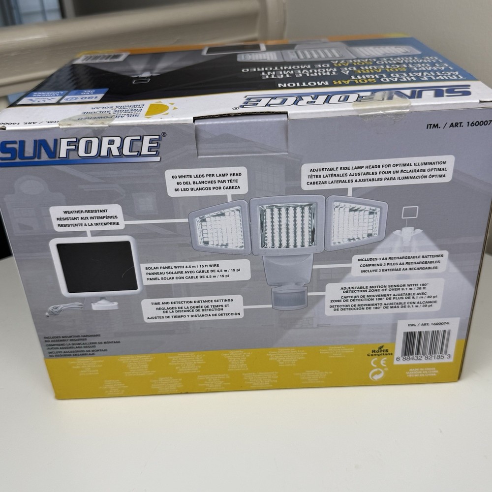 Sunforce Solar Panel Triple Head Motion Activated Security Light 1500 lumens NEW