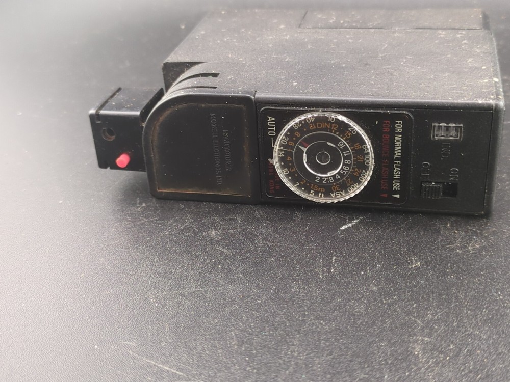 K Mart Focal Computer 400 Camera Flash Unit Vintage Accessory Untested