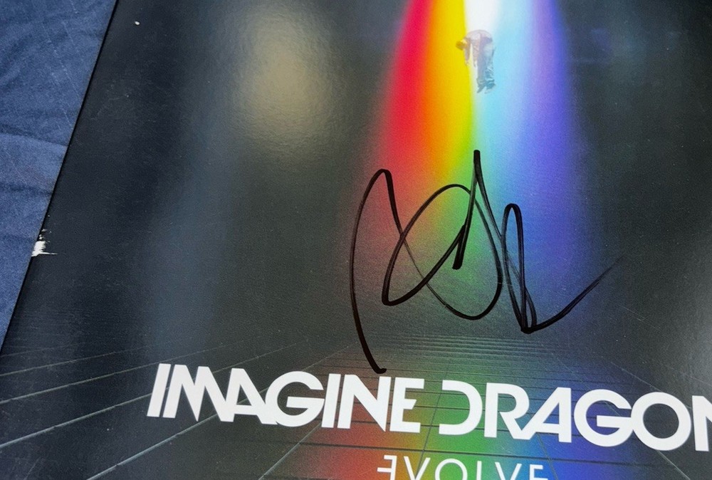 Dan Reynolds Signed Imagine Dragons Vinyl Album Evolve