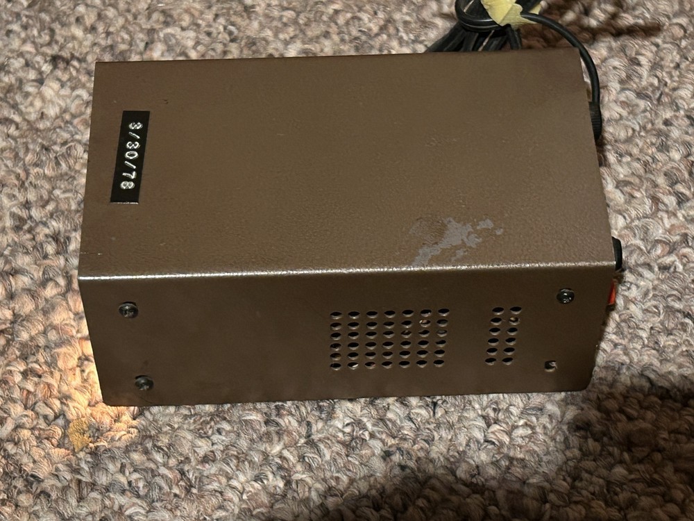Vintage Arista Solid State Power Converter Regulated CB-477A 13.8V DC Tested