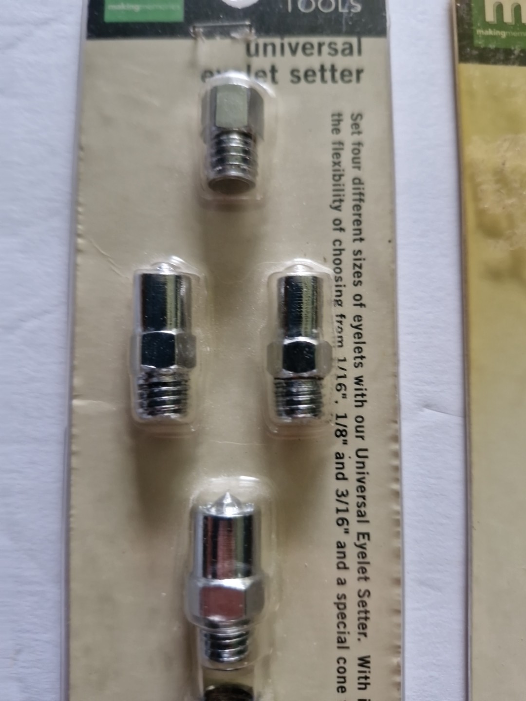 MAKING MEMORIES Scrapbooking Tool Universal Eyelet Setter & Paper Piercer - NEW