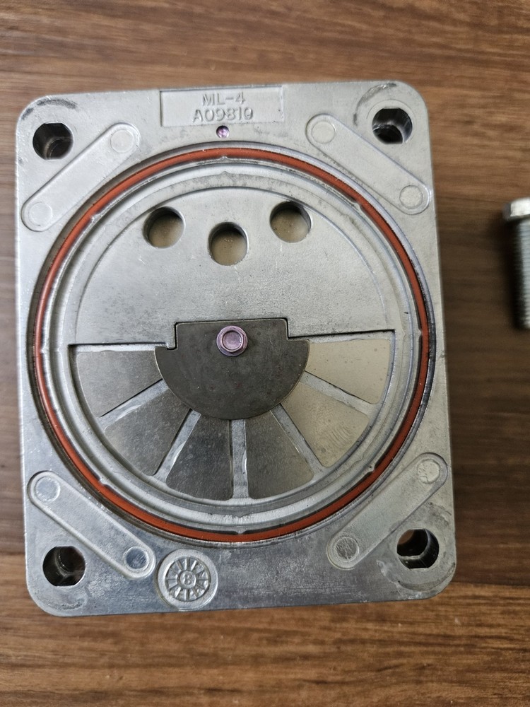 DeWalt D55167 Compressor Replacement Valve Plate Assembly - A09810