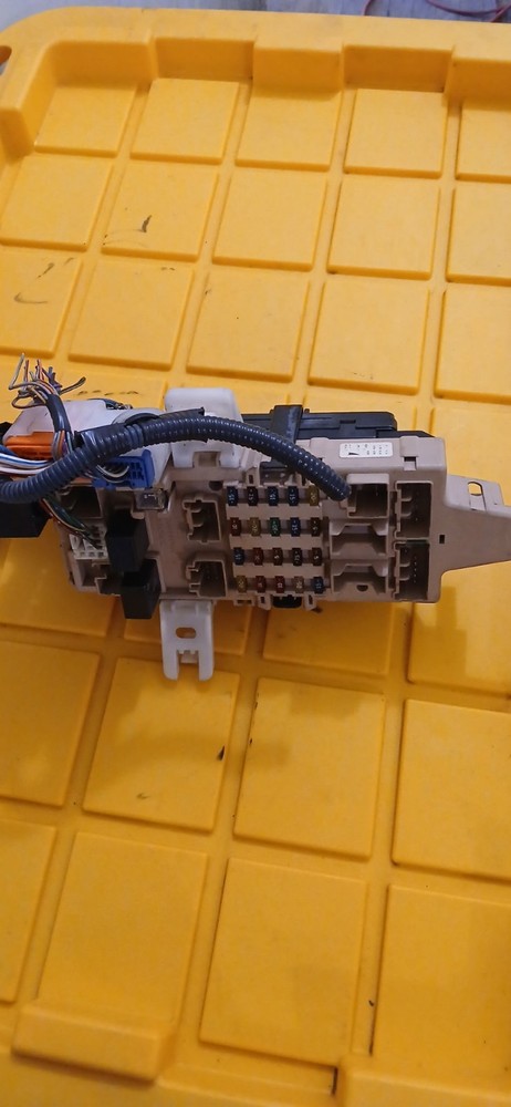 2000 Lexus GS300 Fuse Box