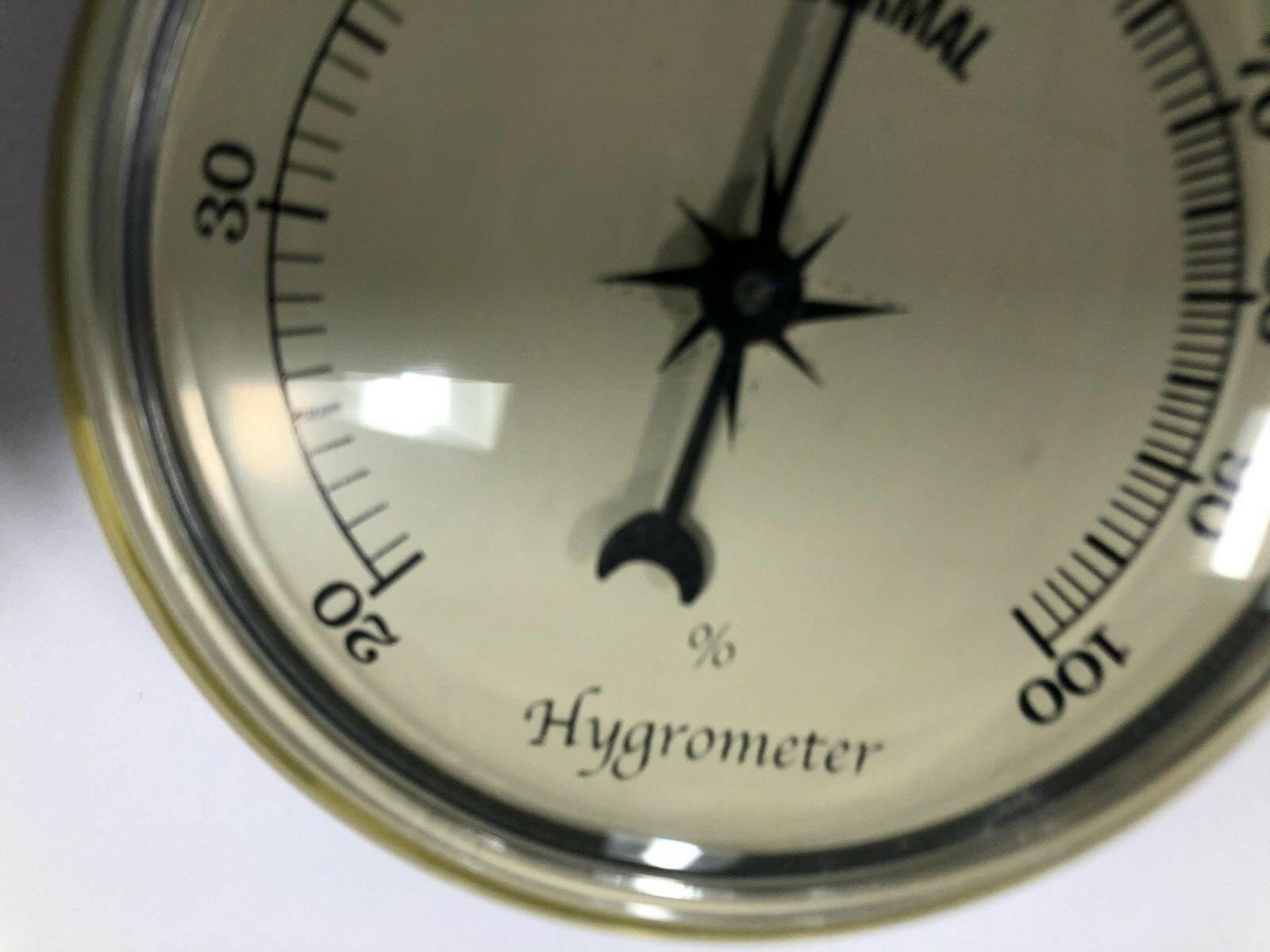2-3/4" Hygrometer W70GHI for Mounting, Moisture Reader, Ivory Face