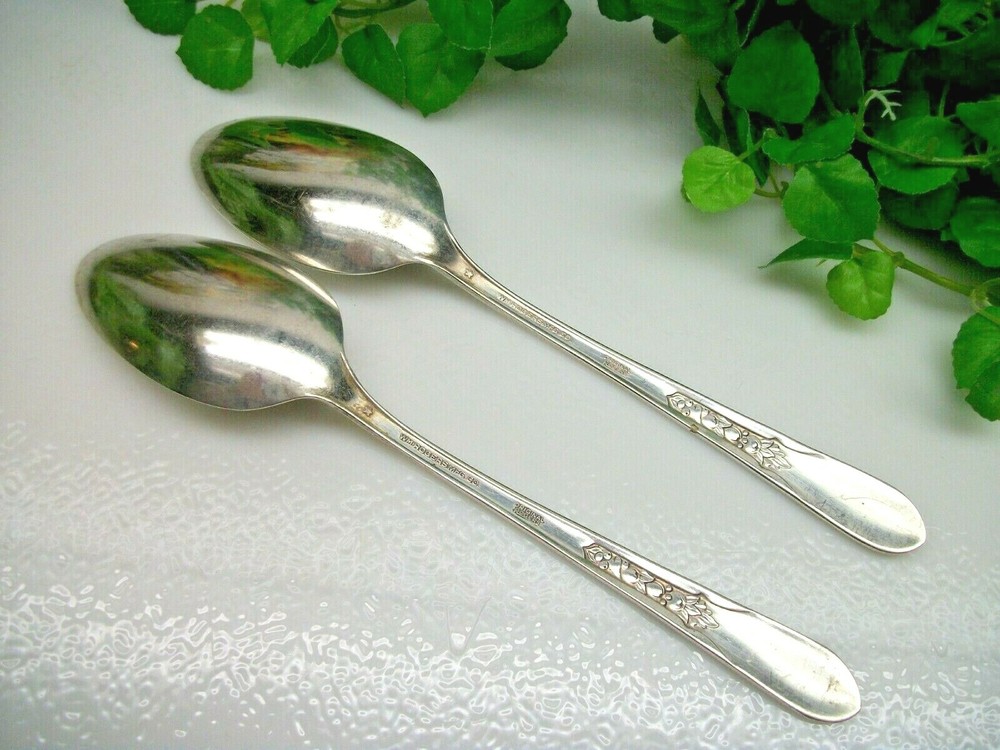2 International Silver Rogers LADYANN Silverplate Solid Serving Spoons 1941