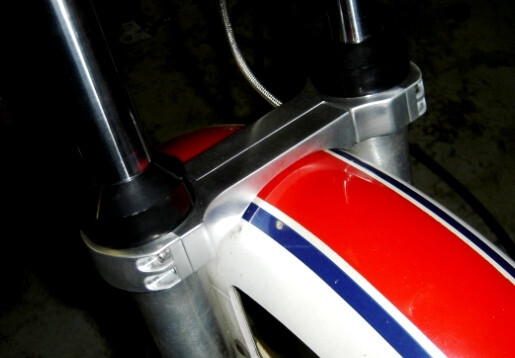 Yamaha RZ350 Fork Brace