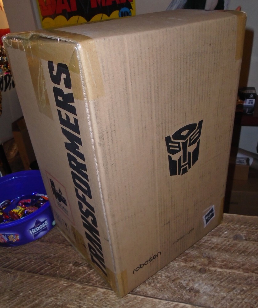 ROBOSEN TRANSFORMERS AUTO-CONVERTING OPTIMUS PRIME HASBRO